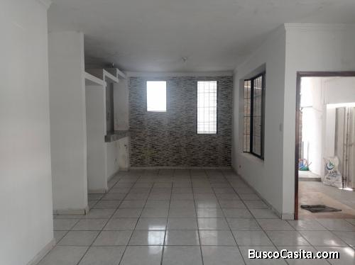Vendo preciosa y acogedora casa con losa en Ciudadela Guayacanes