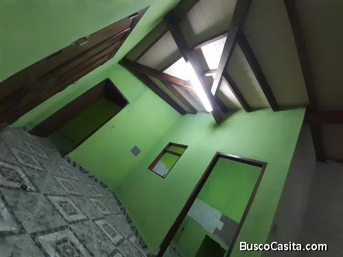 Vendo 2 terrenos con una casa tipo quinta sobre ruta asfáltica y salida calle a calle 