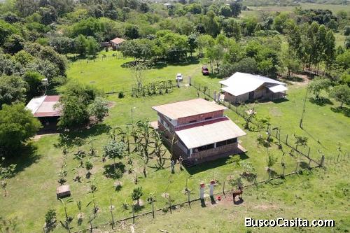 6 ha con casa y restaurante equipado — Guairá