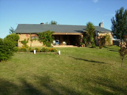 Hermoso chalet con 4 has, a 4 Km de Paysandú
