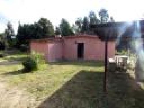 TERRENO DE 2.302 METROS CUADRADOS SOBRE MARQUEZ CASTRO CON CASA DE 2 DORMITORIOS