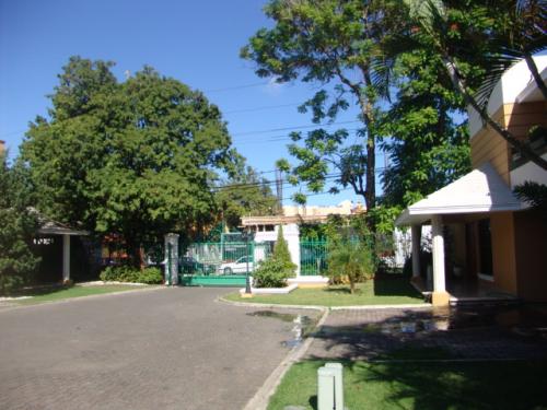 Hermosa Residencia en Proyecto de 8 casas Arroyo Hondo