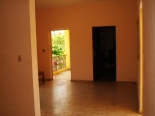 Vendo casa que puede ser de negocio, con 289 metros de const.