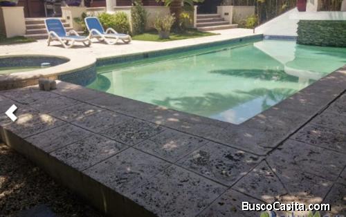 Hermosa casa en venta en Arroyo Hondo