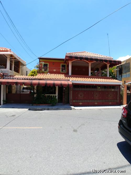 DE OPORTUNIDAD, hermosa casa en venta en la autopista de San Isidro
