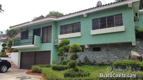 CASA EN VENTA EN ALTOS DE ARROYO HONDO 