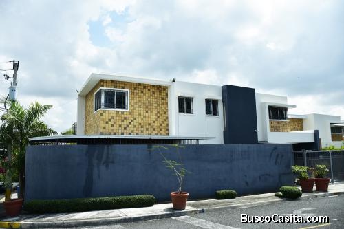 Hermosa casa rebajada