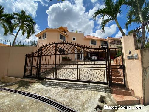 CASA EN VENTA EN ARROYO HONDO II
