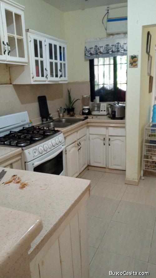 Vendo mi casa por motivos de viaje el precio es negociable