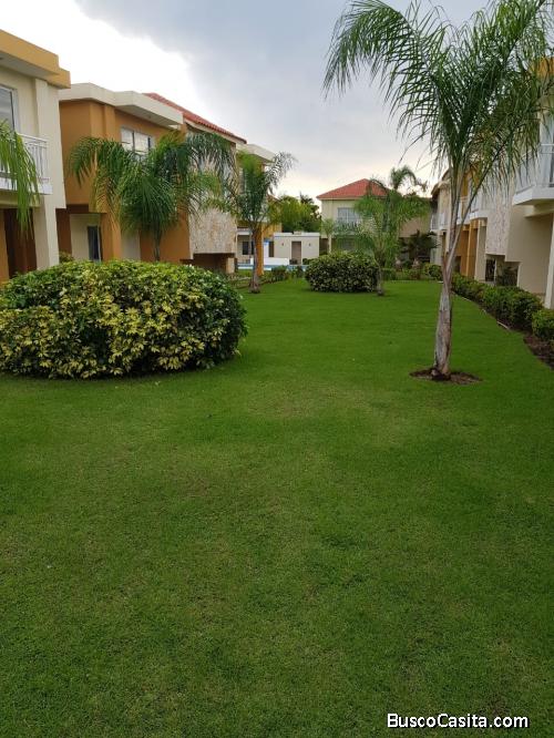 Propiedad, villa, casa en Residencial Costa Bavaro frente al hotel Lopesan