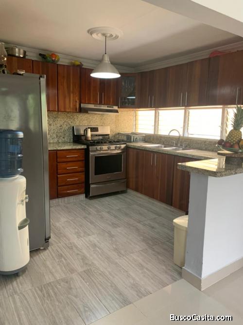 SE VENDE CASA en Residencial Santo Domingo, Herrera