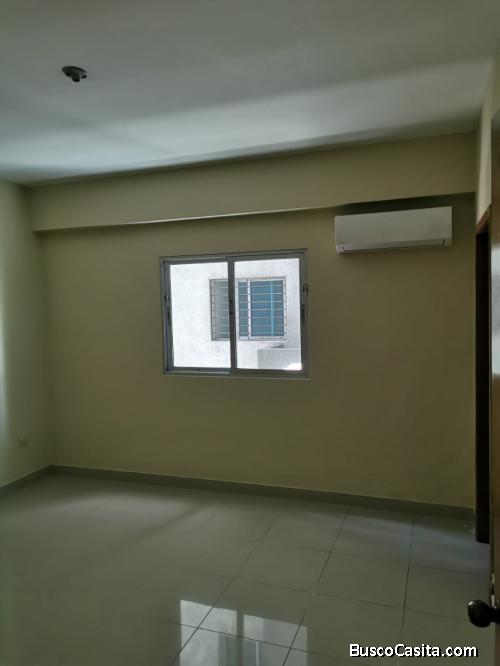 Lujoso apartamento en Gazcue 3er y 4to piso