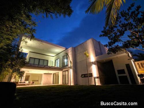 CASA DE VENTA EN SANTIAGO DE LOS CABALLEROS