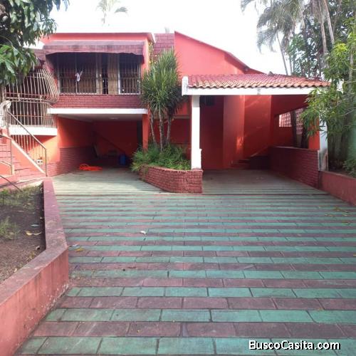 VENDO CASA EN VISTA HERMOSA DOS NIVELES