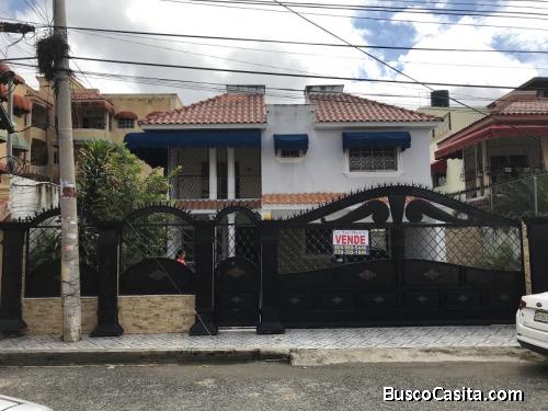 VEND CASA EN URB.RALMA