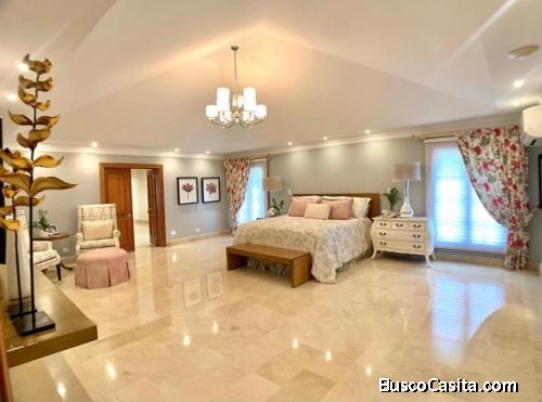 VENDO CASA EN ARROYO HONDO MANSION