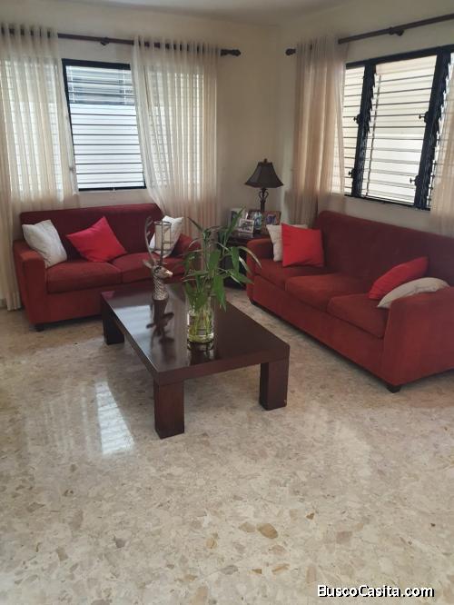 VENDO CASA EN ARROYO HONDO BUENAS CONDICIONES