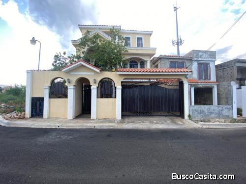 CASA DE VENTA EN SANTO DOMINGO ESTE