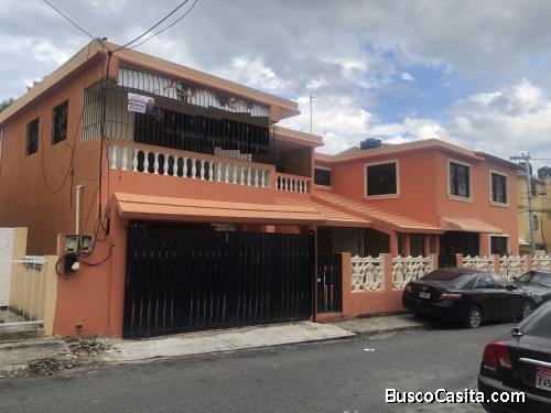 Vendo Casa con 3 Aptos independiente c/u, en Buena vista 2da.