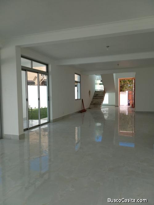 Casa en venta Altos de Arroyo Hondo III 5 HAB