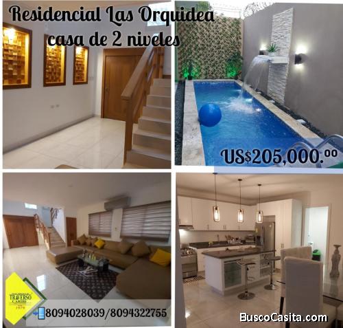 Espectacular casa ubicada en el Residencial las Orquídeas