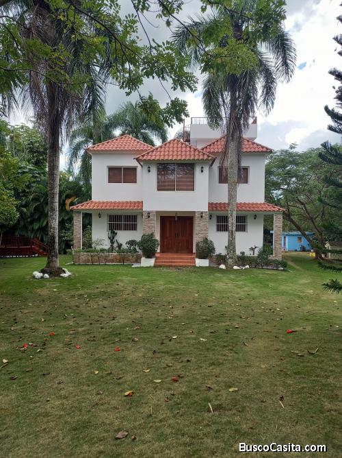 VILLA DE VENTA EN PROYECTO CERCA DE SANTO DOMINGO