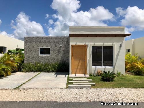 Se Vende Villa En Zona Familiar, Excelente Inversión