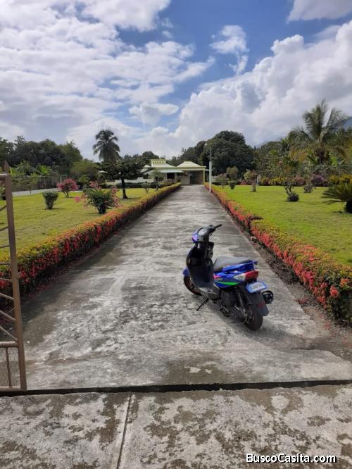 CASA CON AMPLIO TERRENO DE VENTA EN BONAO