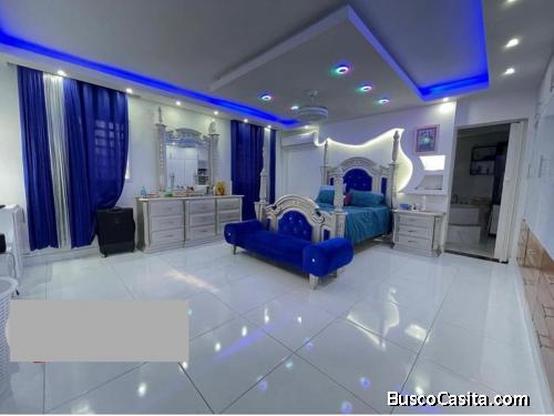 CASA CON PATIO DE VENTA EN BONAO