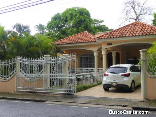 CASA DE OPORTUNIDAD EN BONAO