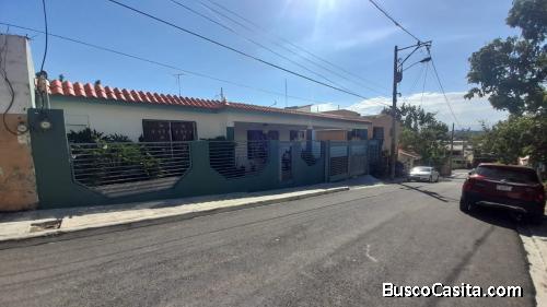 CASA EN VENTA en Santo Domingo Oeste, En Los Cerros del Norte.  Km 18 Autopista Duarte.