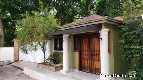 Casa Residencial En Venta En La Moraleja Santiago