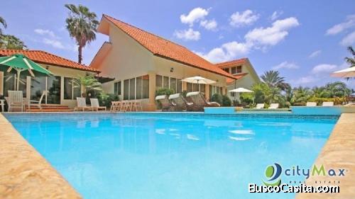 Hermosa Y Elegante Villa En Venta En Casa De Campo