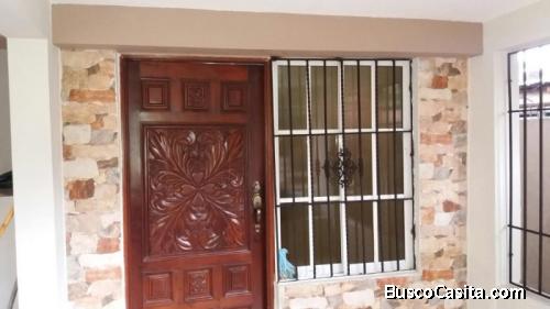 Casa En Venta De Oportunidad En Ensanche La Paz S.d