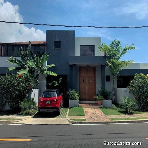 Casa En Venta,  Isabel Villas Santo Domingo; Idi: 102003