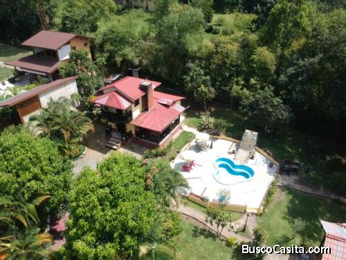  Se Vende Casa,  En Jarabacoa; Idi: 116402