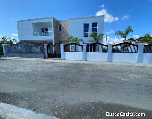 Venta De Casa  Con Piscina En Santiago ; Idi: 139045