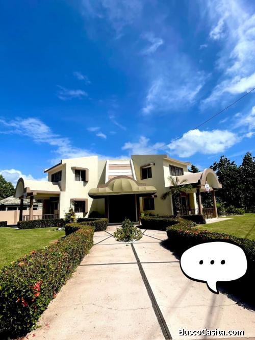 CASA AMPLIA DE VENTA EN BONAO