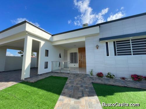 CASA MODRNA DE VENTA EN JARABCOA