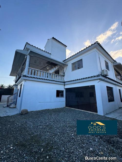 CASA DOBLE DE VENTA EN BONAO