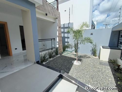 En venta Vivienda 2 pisos Tres dormitorios en Los Hidalgos Autopista Duarte Sto Dgo Oeste RD