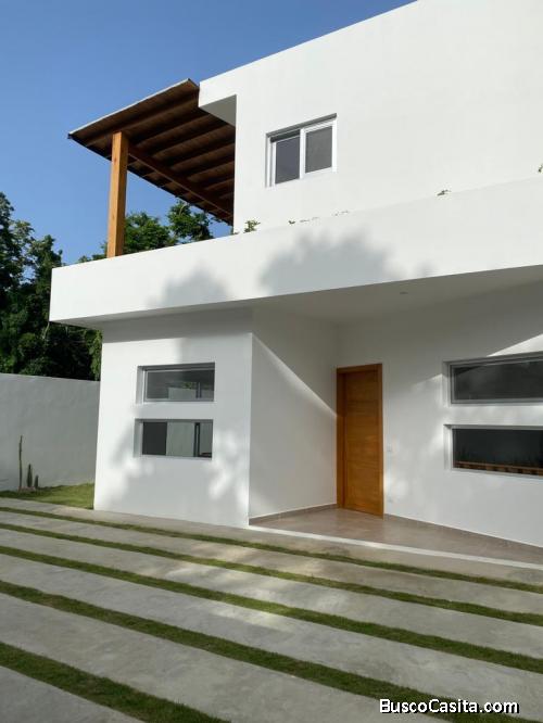 TOWNHOUSE DE VENTA EN LAS TERENAS