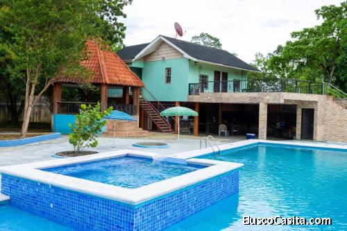 VILLA CON ACCESO AL RIO FULA EN BONAO