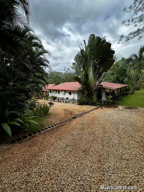 VILLA DE VENTA EN RANCHO LA CUMBRE