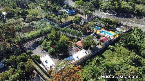 VILLA DE VENTA EN BONAO
