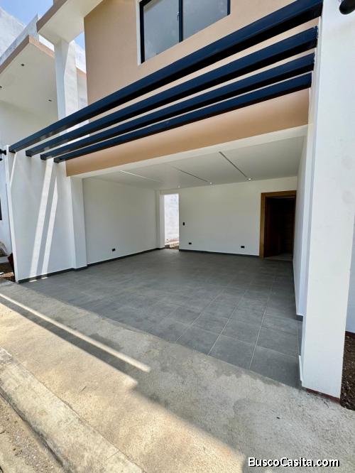 CASA DE VENTA EN BONAO